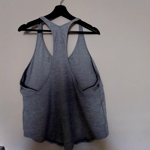 Under armour sleeveless grey sz XL - Picture 2 of 3